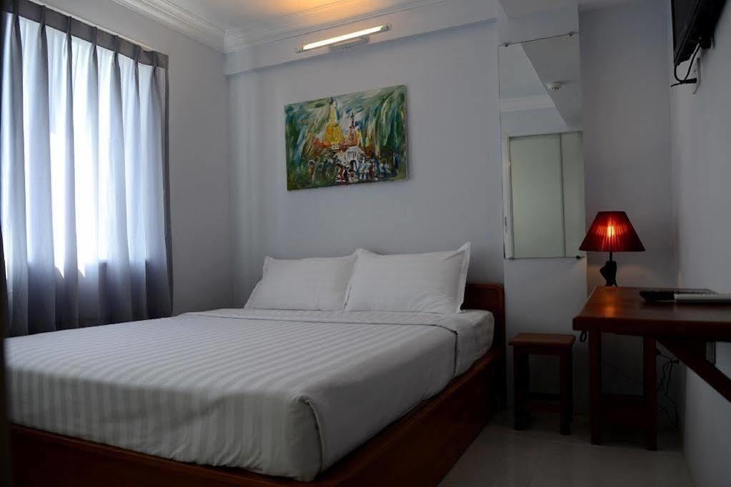 New Yangon Hotel Bagian luar foto