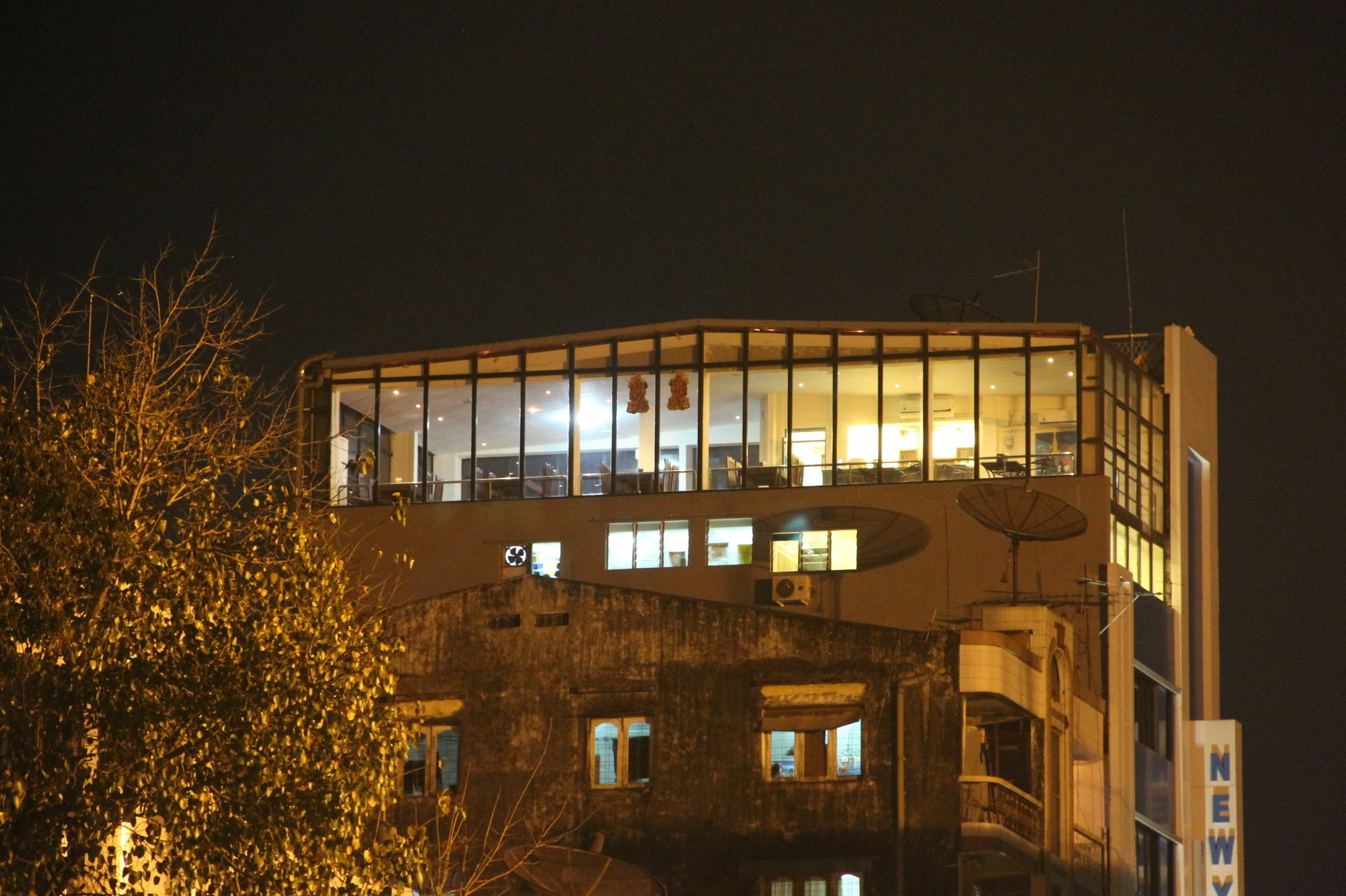 New Yangon Hotel Bagian luar foto